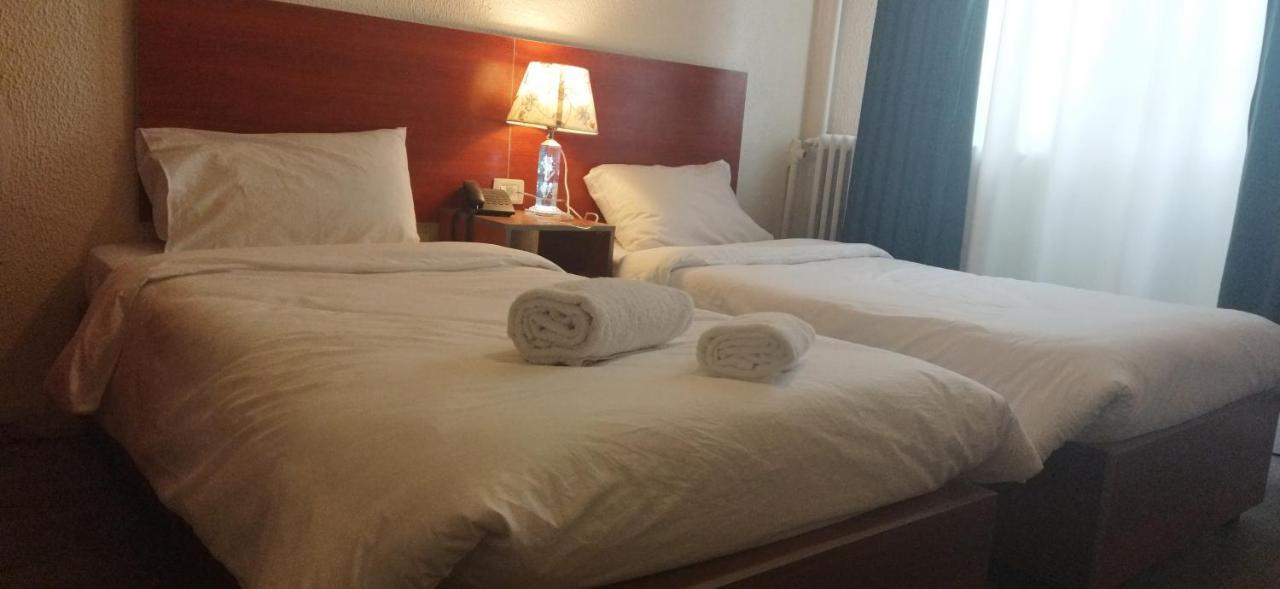 New Park Hotel Amman Buitenkant foto