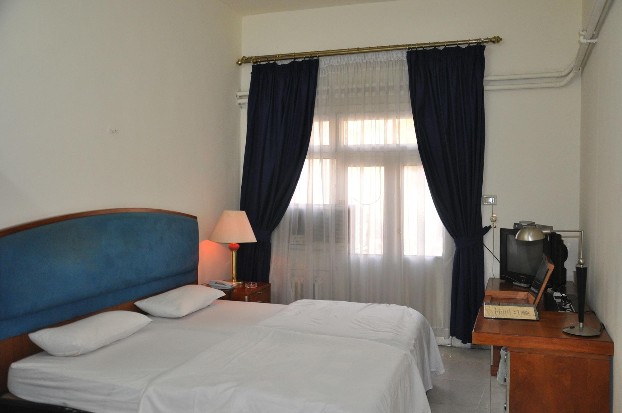 New Park Hotel Amman Buitenkant foto