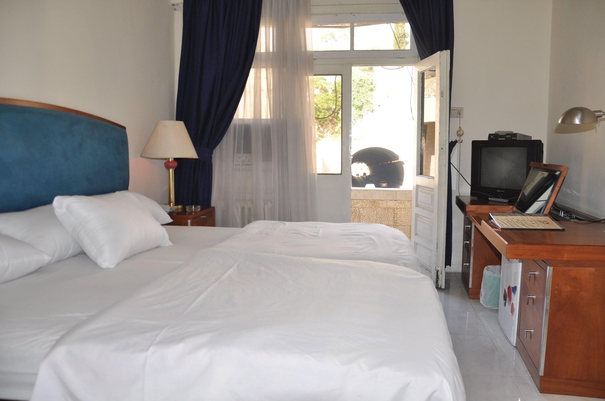 New Park Hotel Amman Buitenkant foto