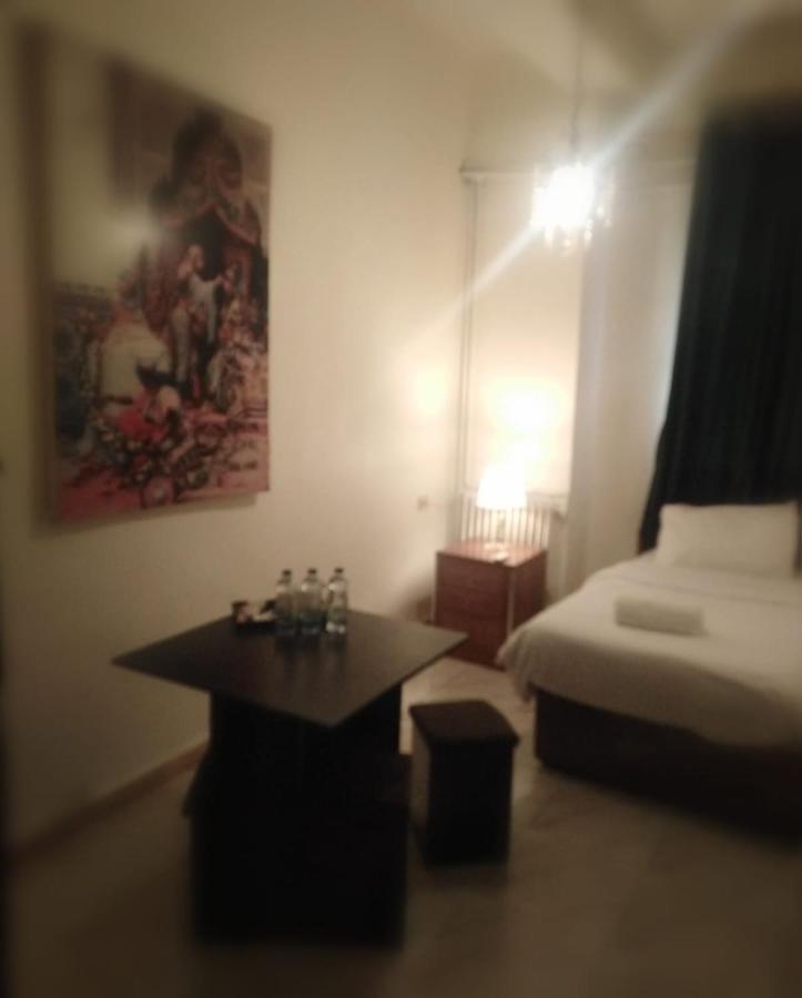 New Park Hotel Amman Buitenkant foto