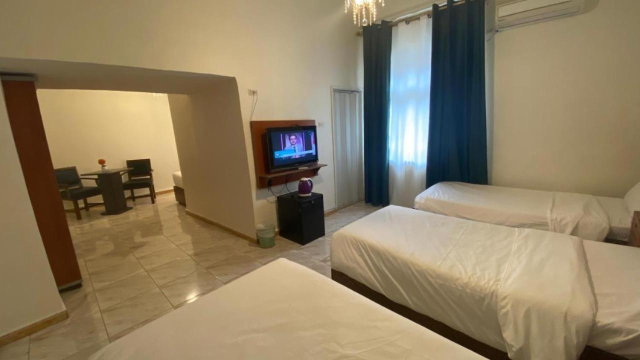 New Park Hotel Amman Buitenkant foto
